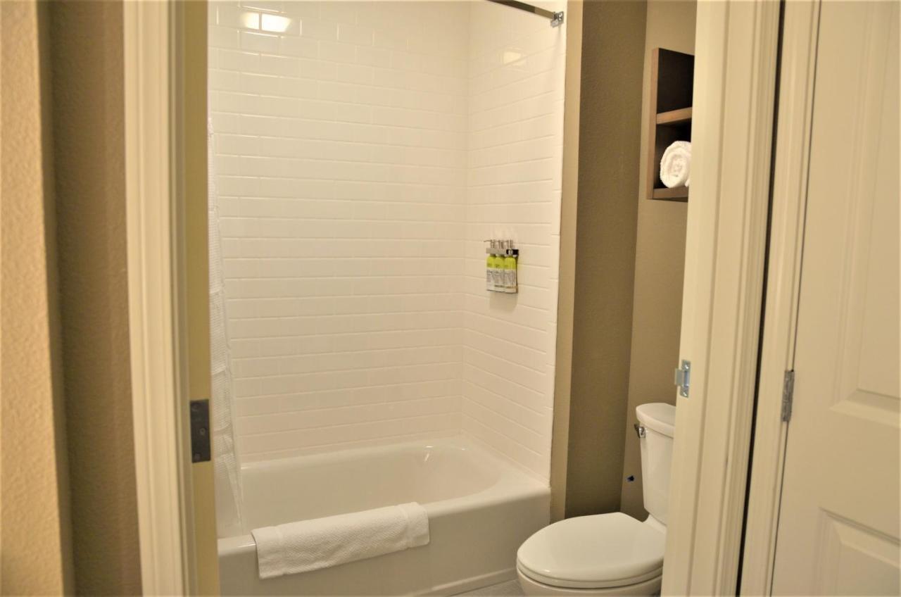 Staybridge Suites - Orenco Station By Ihg Хилсборо Экстерьер фото